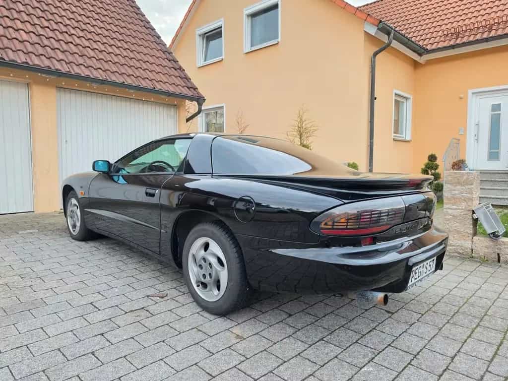 Pontiac Firebird Gen4 3.4L V6 Targa TÜV NEU H-kennz. Mög 07/1993-photo-5