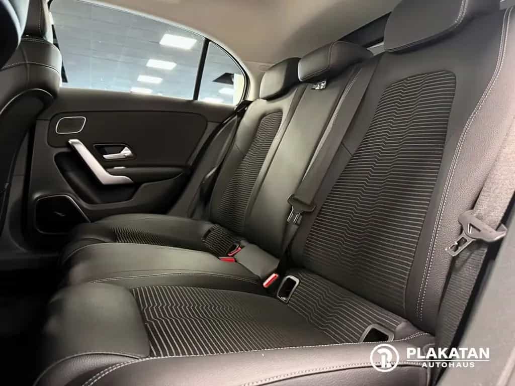 Mercedes-Benz A 200 Assist LED Kamera 360 Burmester 1Hand 09/2018-photo-37