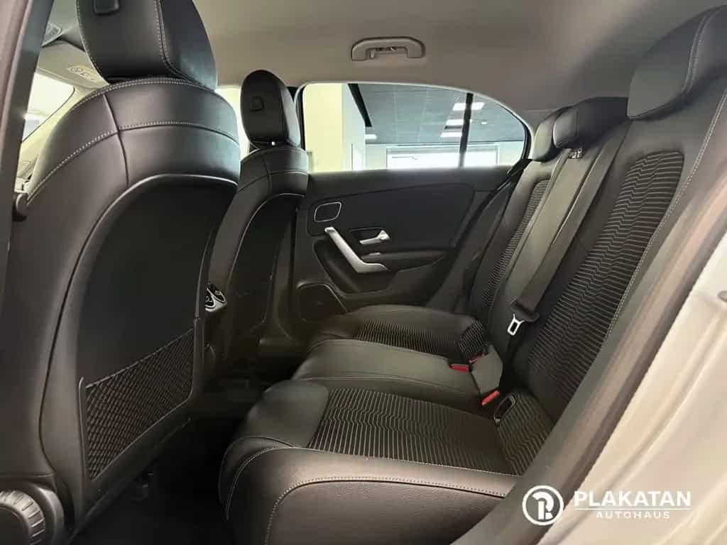 Mercedes-Benz A 200 Assist LED Kamera 360 Burmester 1Hand 09/2018-photo-38