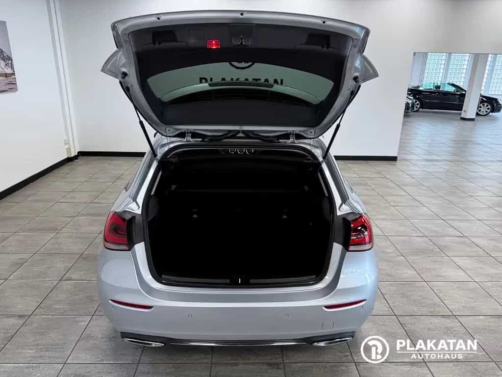 Mercedes-Benz A 200 Assist LED Kamera 360 Burmester 1Hand 09/2018-photo-41