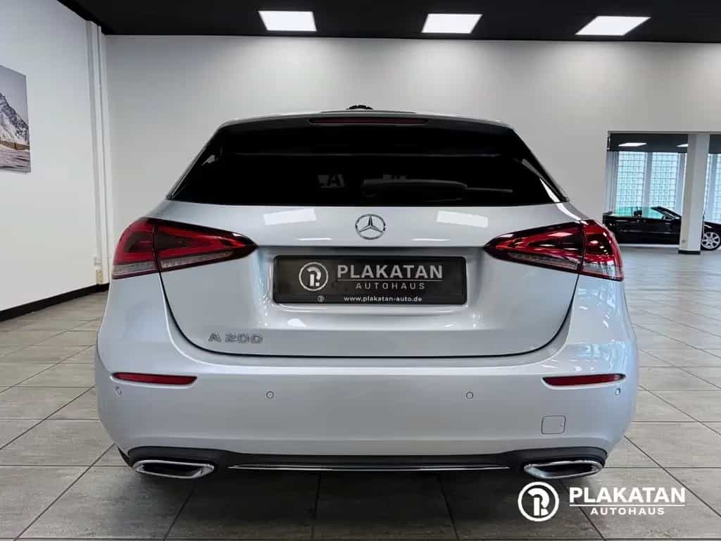 Mercedes-Benz A 200 Assist LED Kamera 360 Burmester 1Hand 09/2018-photo-5