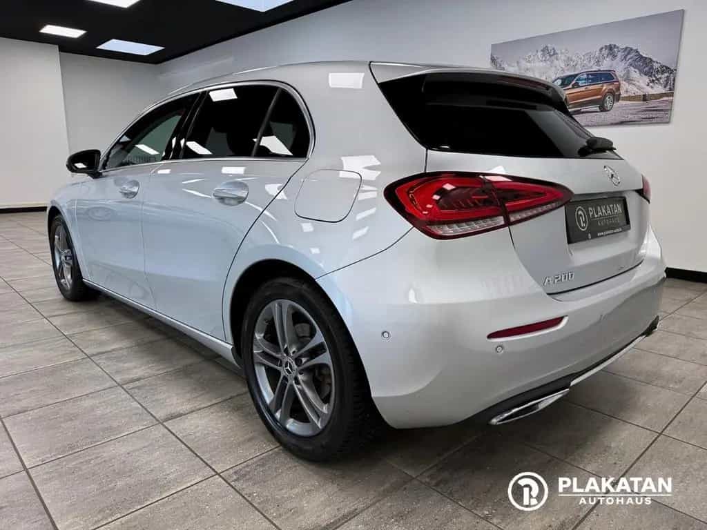 Mercedes-Benz A 200 Assist LED Kamera 360 Burmester 1Hand 09/2018-photo-6