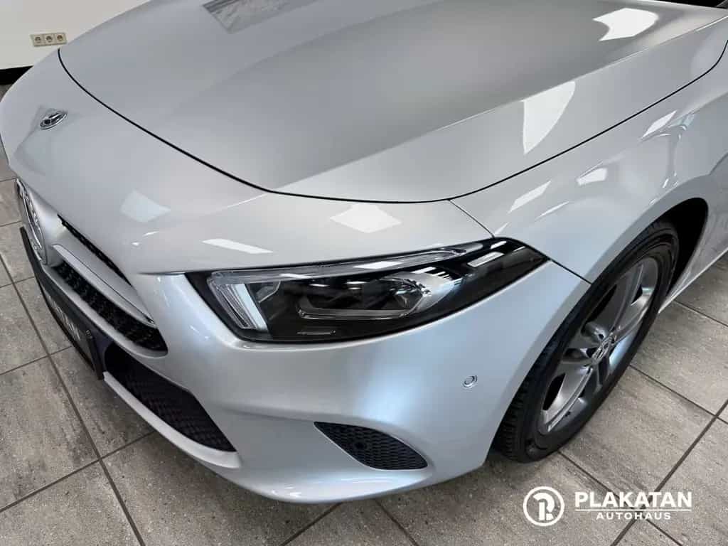 Mercedes-Benz A 200 Assist LED Kamera 360 Burmester 1Hand 09/2018-photo-8