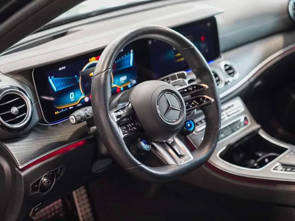 Mercedes-Benz E 63 AMG S T 4M+ Night Kreuzspeiche Head-up Pano 06/2022-photo-20