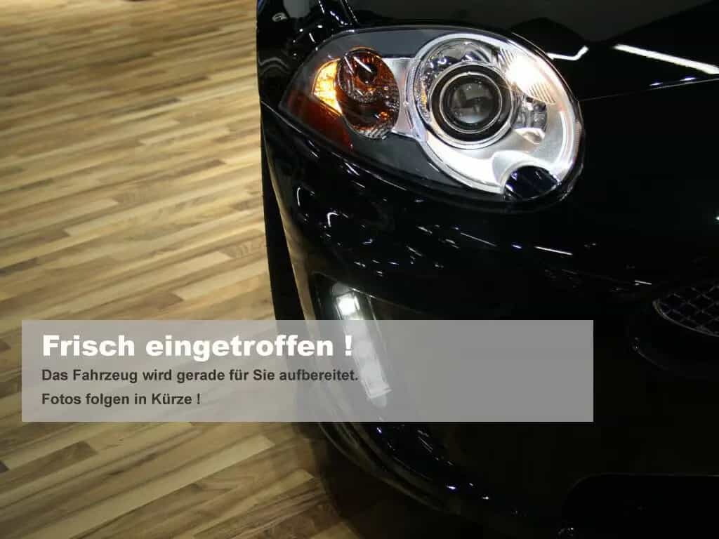 Audi Q3 °SPORT°XENON°KAMERA°SHZ°TEMPOMAT°NAVI°RENTNER° 07/2015-photo-0