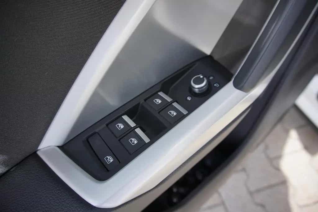 Audi Q3 1.5TSI S-tronic LED Kamera SHZ 1.Hd* 18" 06/2022-photo-16
