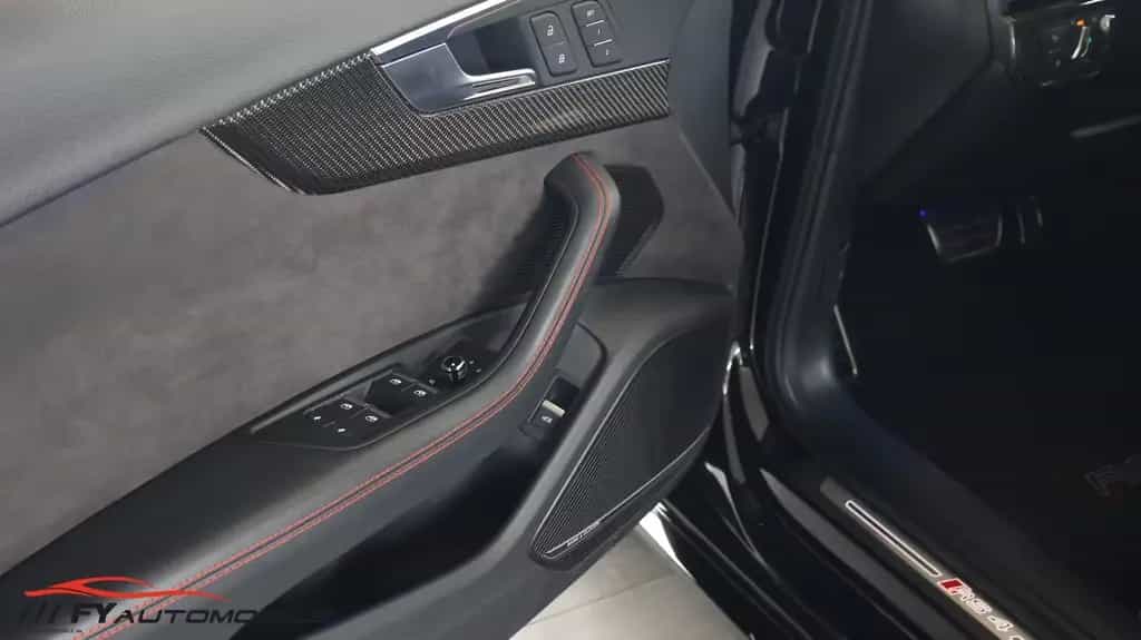 Audi RS4 2.9 TFSI quattro Carbon* Kam.* LED* Garantie 08/2019-photo-16