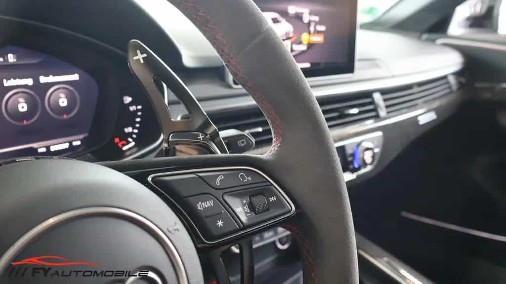 Audi RS4 2.9 TFSI quattro Carbon* Kam.* LED* Garantie 08/2019-photo-23