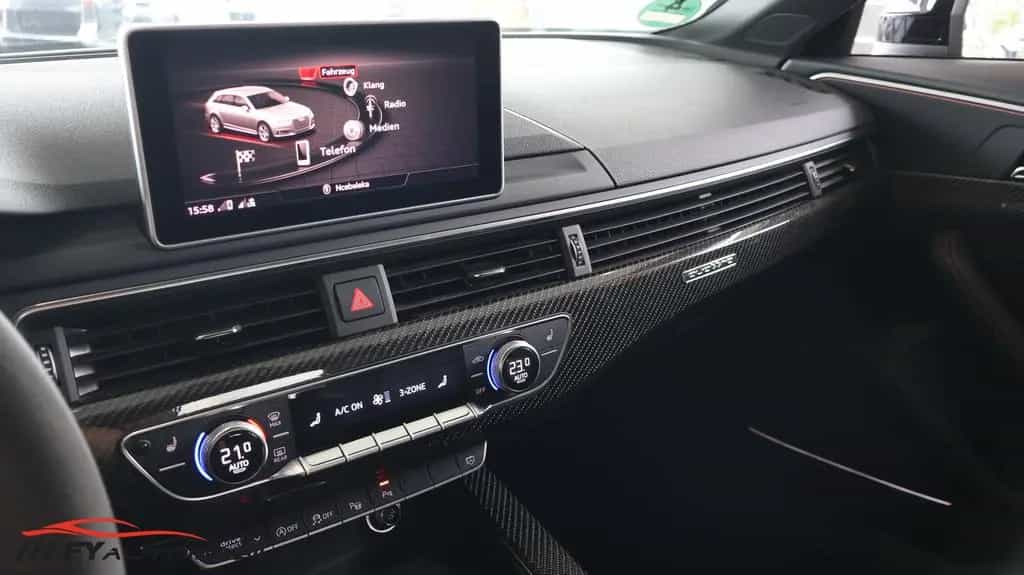 Audi RS4 2.9 TFSI quattro Carbon* Kam.* LED* Garantie 08/2019-photo-24