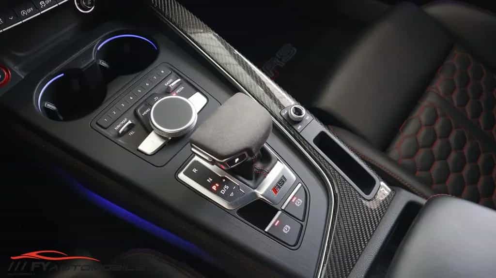 Audi RS4 2.9 TFSI quattro Carbon* Kam.* LED* Garantie 08/2019-photo-26