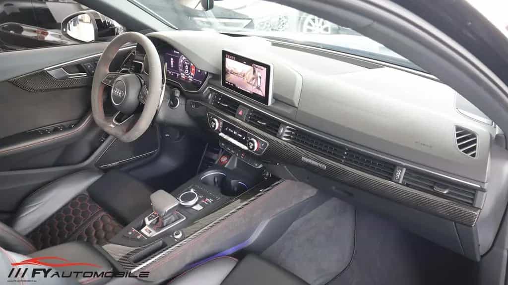 Audi RS4 2.9 TFSI quattro Carbon* Kam.* LED* Garantie 08/2019-photo-31