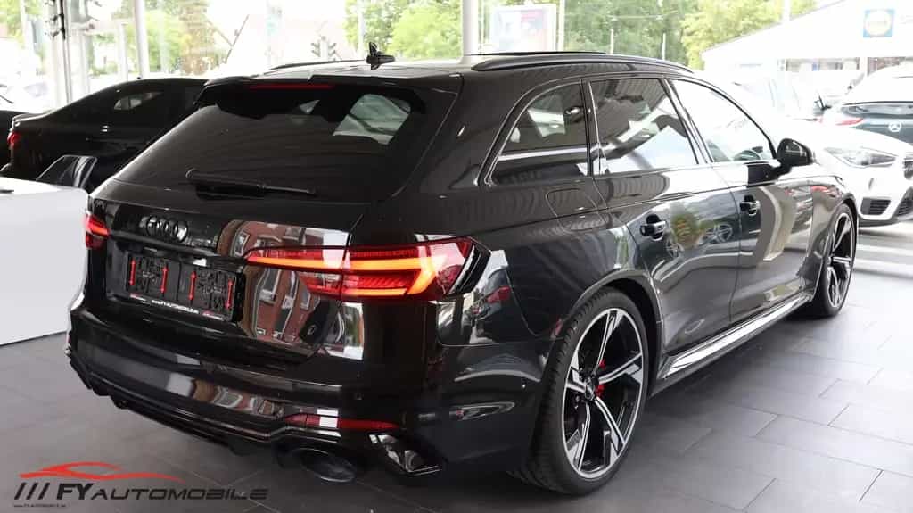 Audi RS4 2.9 TFSI quattro Carbon* Kam.* LED* Garantie 08/2019-photo-7