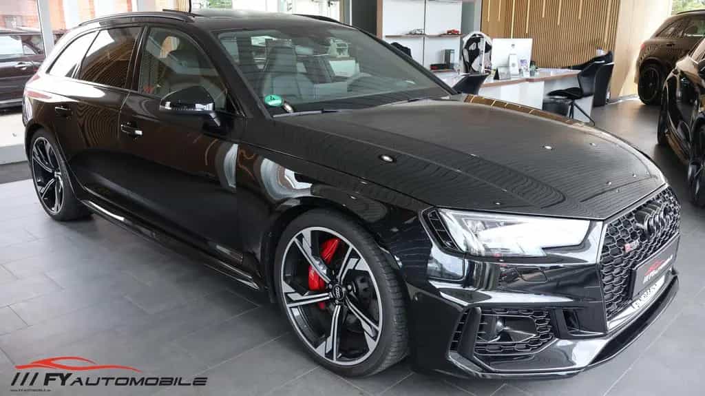 Audi RS4 2.9 TFSI quattro Carbon* Kam.* LED* Garantie 08/2019-photo-9