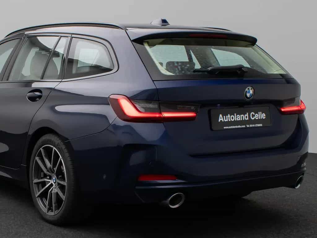 BMW 330 i xD Kamera DAB HiFi Leder Sportsitz Komfort 02/2023-photo-14