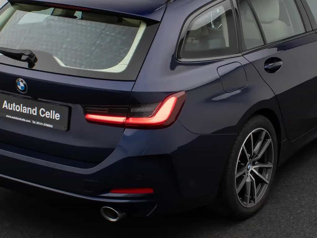 BMW 330 i xD Kamera DAB HiFi Leder Sportsitz Komfort 02/2023-photo-15