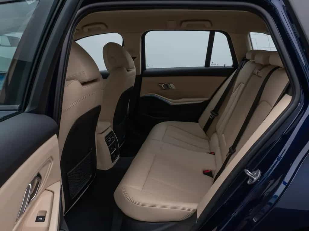 BMW 330 i xD Kamera DAB HiFi Leder Sportsitz Komfort 02/2023-photo-25