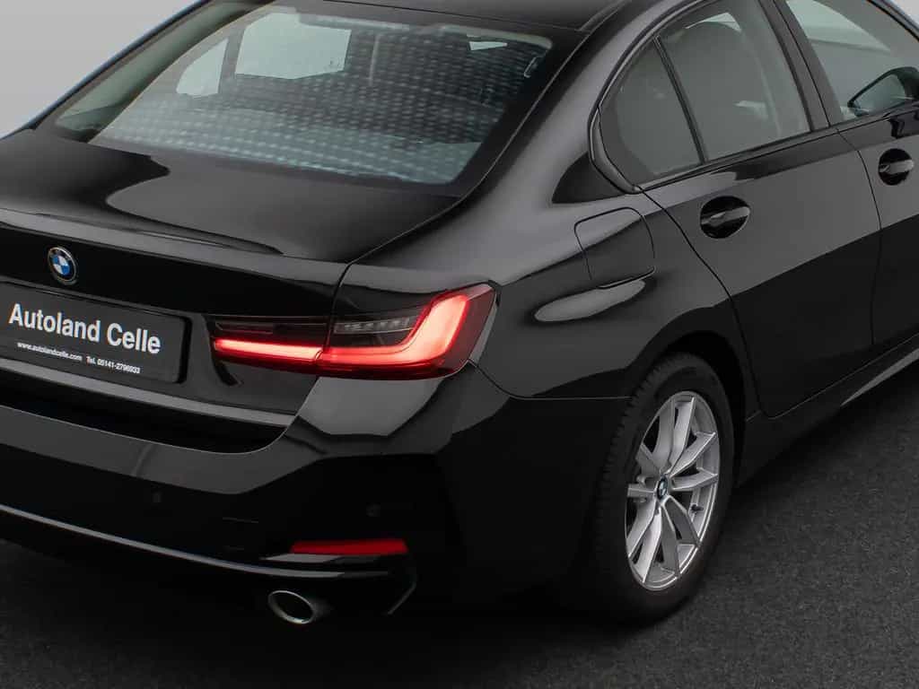 BMW 318 i DAB PDC Widscreen Geschwindigkeitsreg LED 10/2024-photo-13