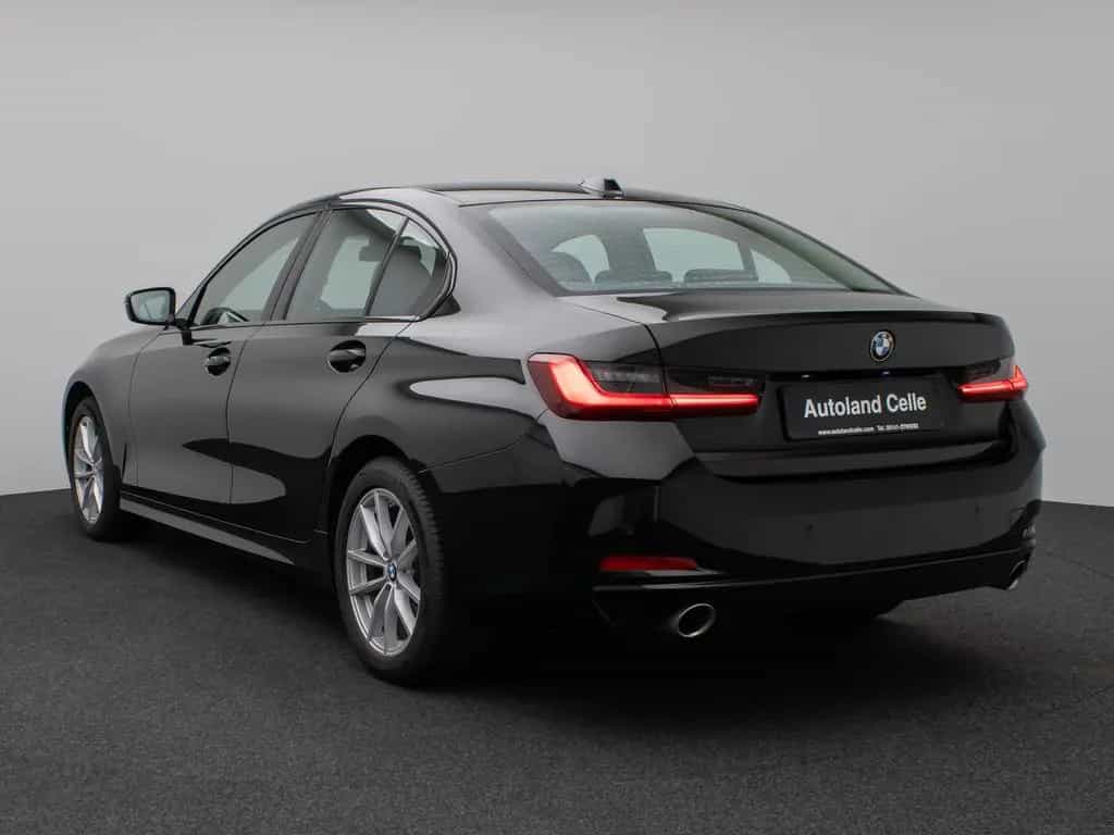 BMW 318 i DAB PDC Widscreen Geschwindigkeitsreg LED 10/2024-photo-8