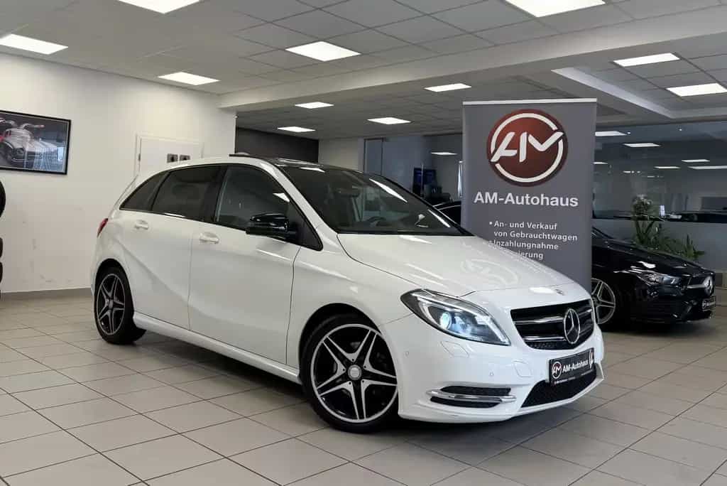 Mercedes-Benz B 200 CDI *AMG*Night*PanoSD*Bi-Xenon*Navi*Klima 01/2015-photo-0