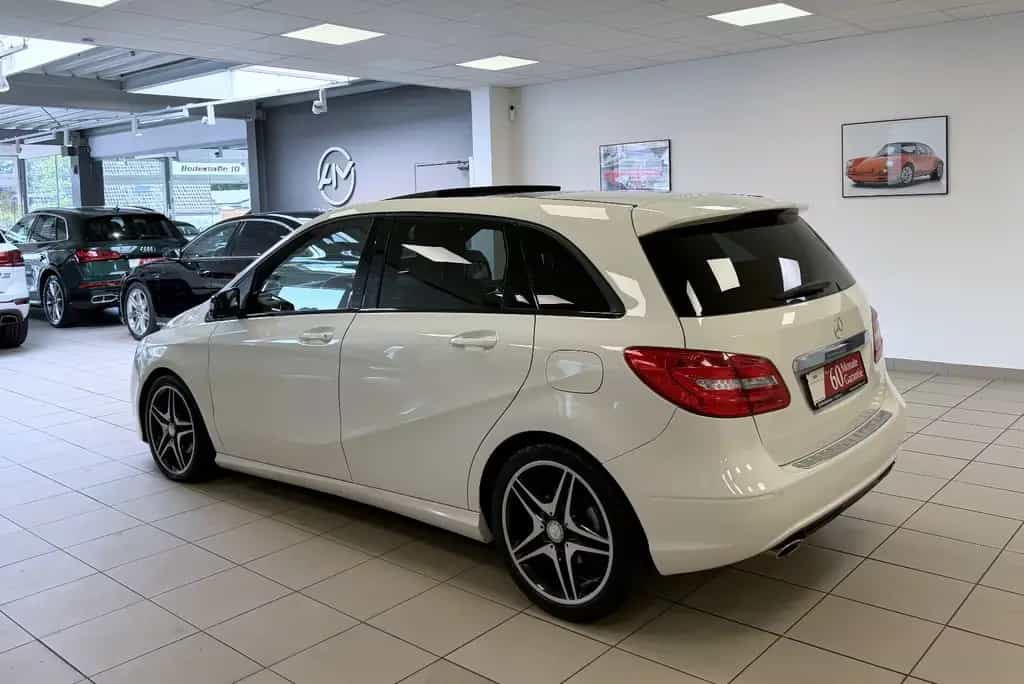 Mercedes-Benz B 200 CDI *AMG*Night*PanoSD*Bi-Xenon*Navi*Klima 01/2015-photo-15