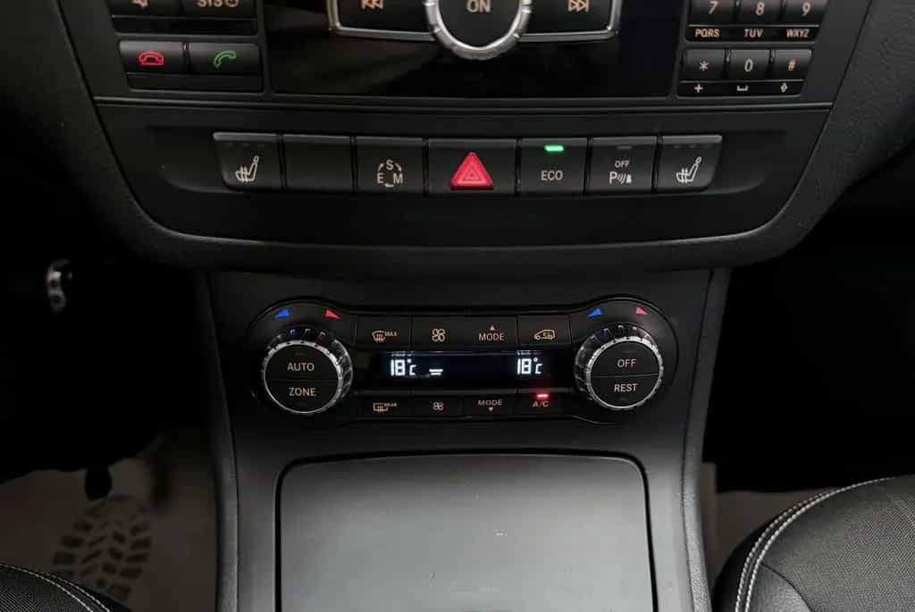 Mercedes-Benz B 200 CDI *AMG*Night*PanoSD*Bi-Xenon*Navi*Klima 01/2015-photo-24