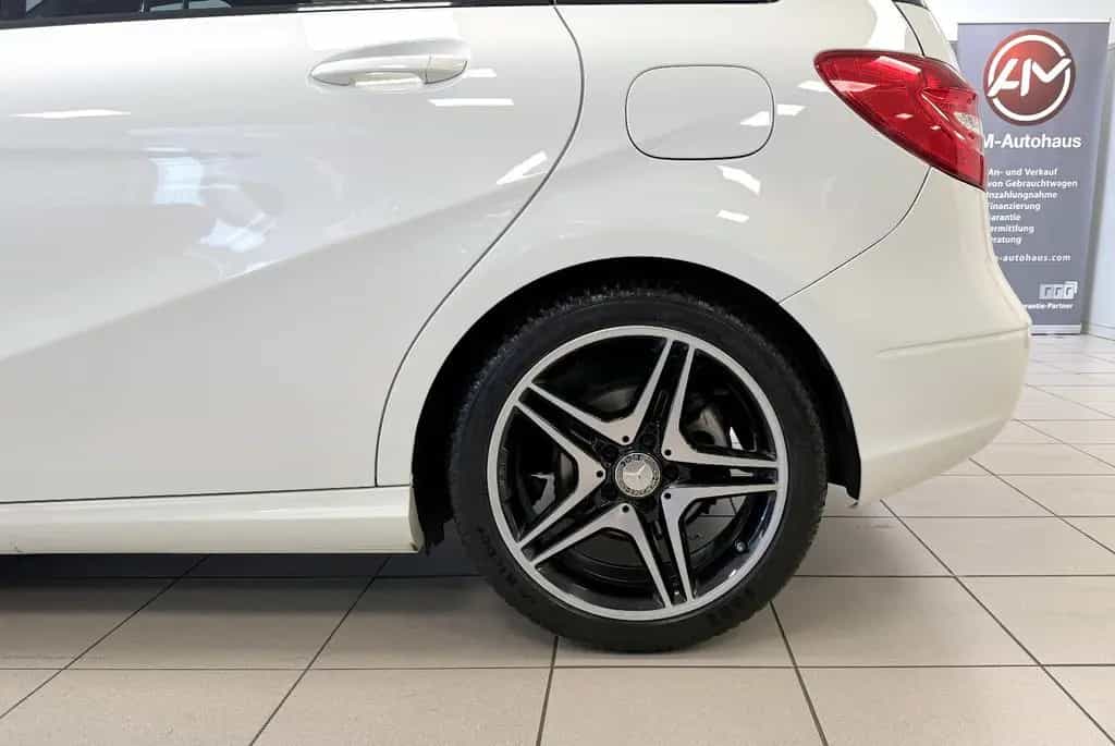 Mercedes-Benz B 200 CDI *AMG*Night*PanoSD*Bi-Xenon*Navi*Klima 01/2015-photo-27