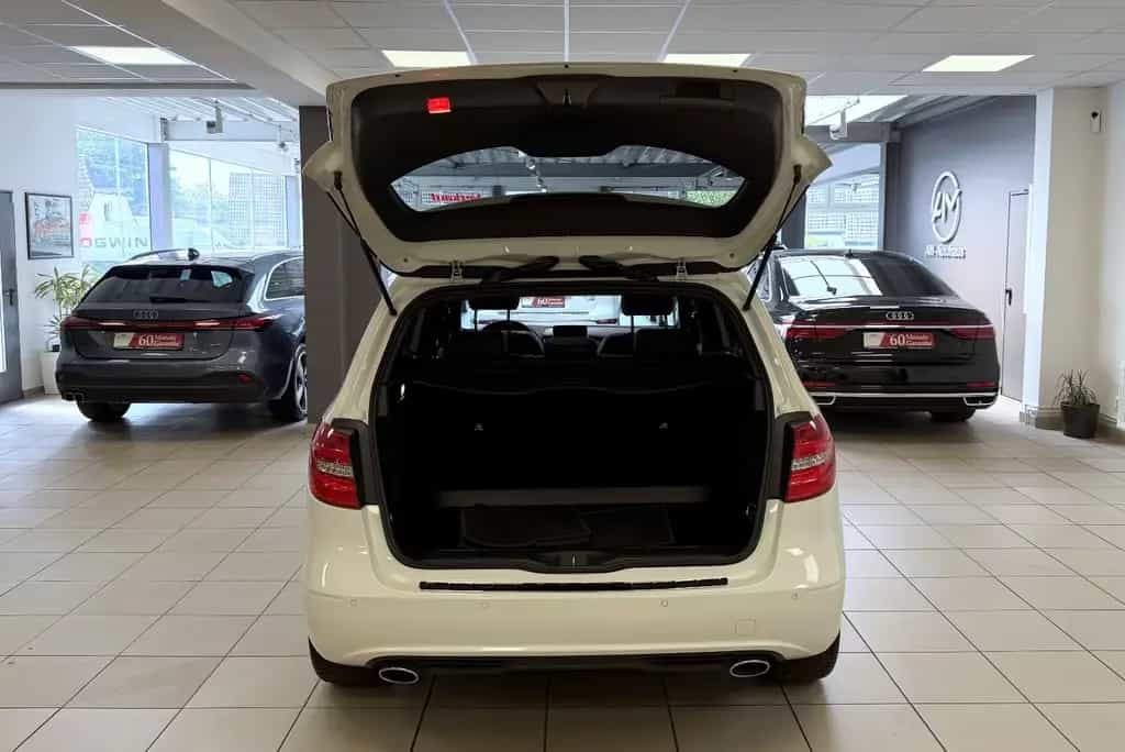 Mercedes-Benz B 200 CDI *AMG*Night*PanoSD*Bi-Xenon*Navi*Klima 01/2015-photo-9