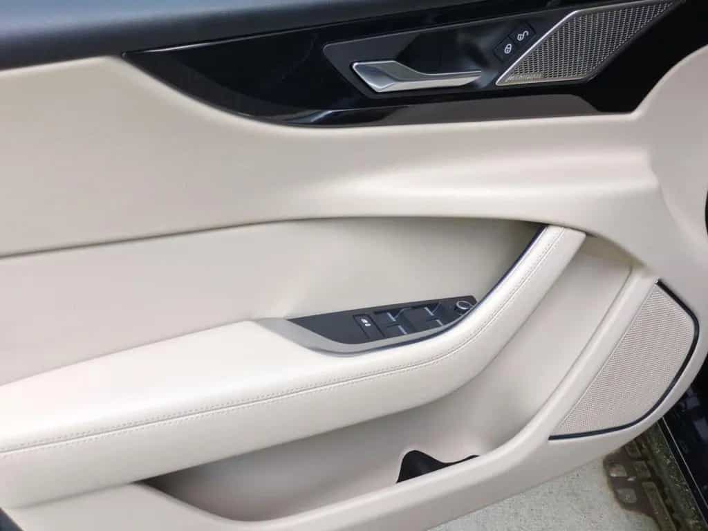 Jaguar XE P250 S Kamera LED PDC Keyless Temp. SHZ DAB+ 04/2020-photo-4
