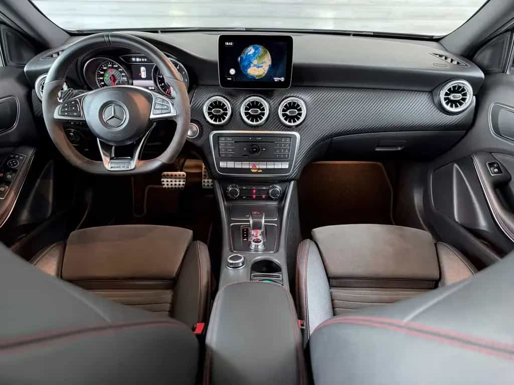 Mercedes-Benz A 45 AMG 4Matic*Performance-Abgas*Panorama*LED* 11/2017-photo-36