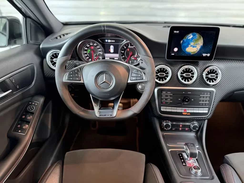 Mercedes-Benz A 45 AMG 4Matic*Performance-Abgas*Panorama*LED* 11/2017-photo-37