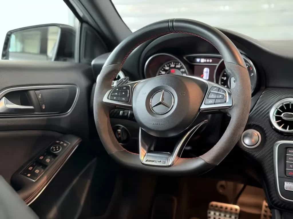 Mercedes-Benz A 45 AMG 4Matic*Performance-Abgas*Panorama*LED* 11/2017-photo-42