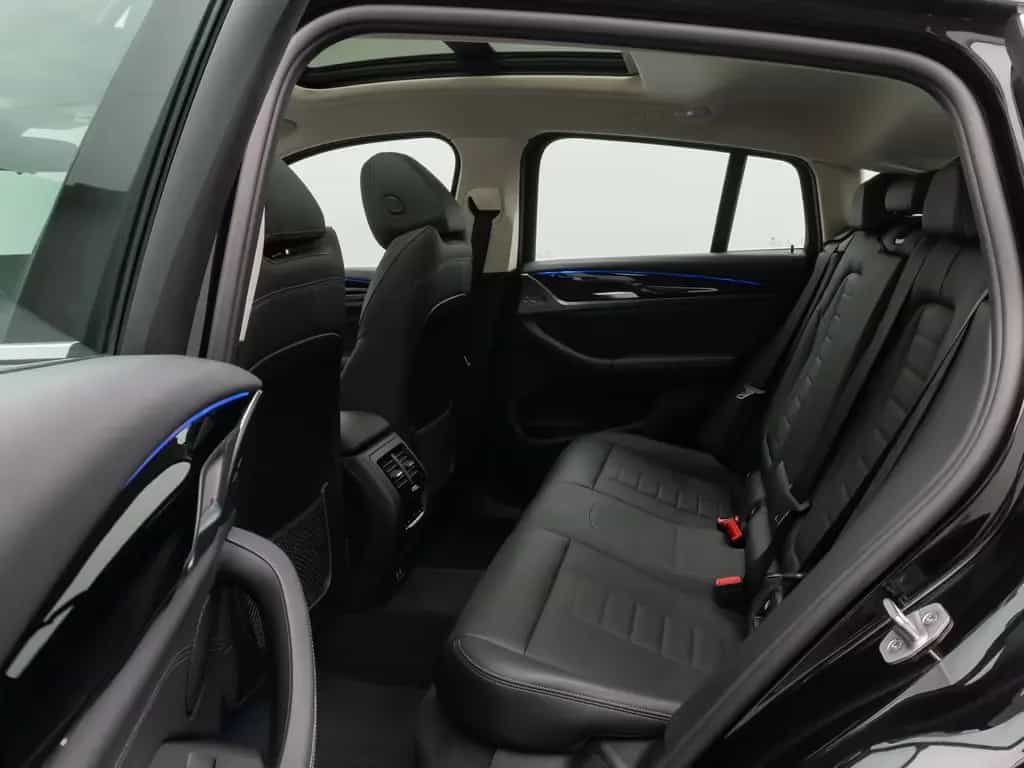 BMW X4 xD30i xLine Panorama Kamera HUD DAB HiFi AHK 10/2021-photo-24