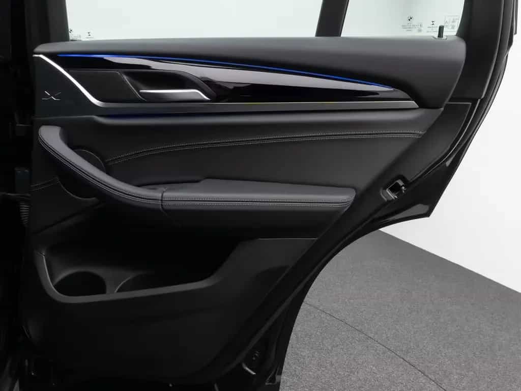 BMW X4 xD30i xLine Panorama Kamera HUD DAB HiFi AHK 10/2021-photo-31