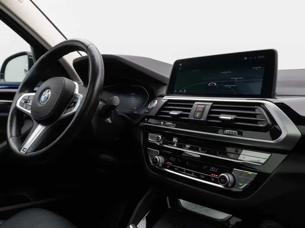 BMW X4 xD30i xLine Panorama Kamera HUD DAB HiFi AHK 10/2021-photo-36