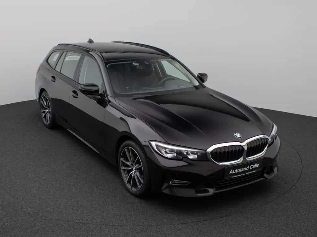 BMW 320 d  Sport Line Panorama HUD DAB Lordos LED PDC 12/2020-photo-2