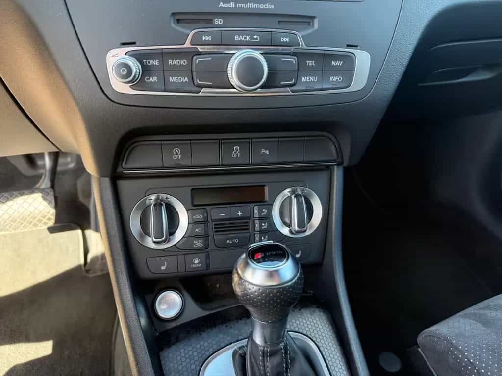 Audi Q3 2.0 TFSI 2x S line TOP 91.000km! 06/2012-photo-12