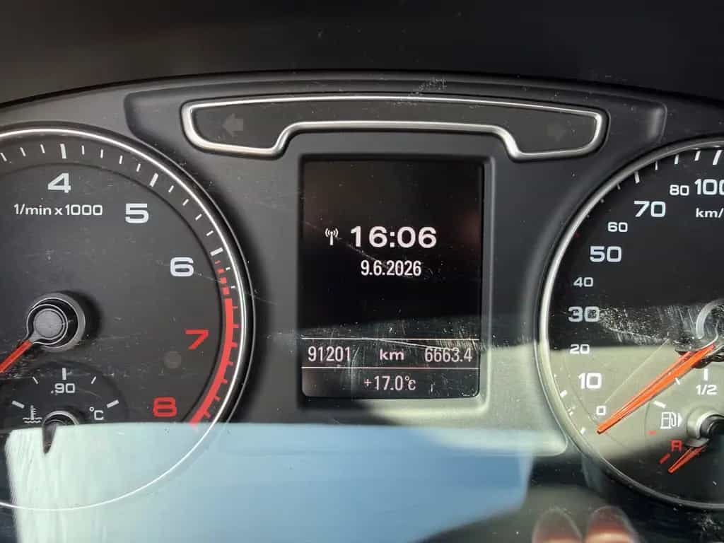 Audi Q3 2.0 TFSI 2x S line TOP 91.000km! 06/2012-photo-13