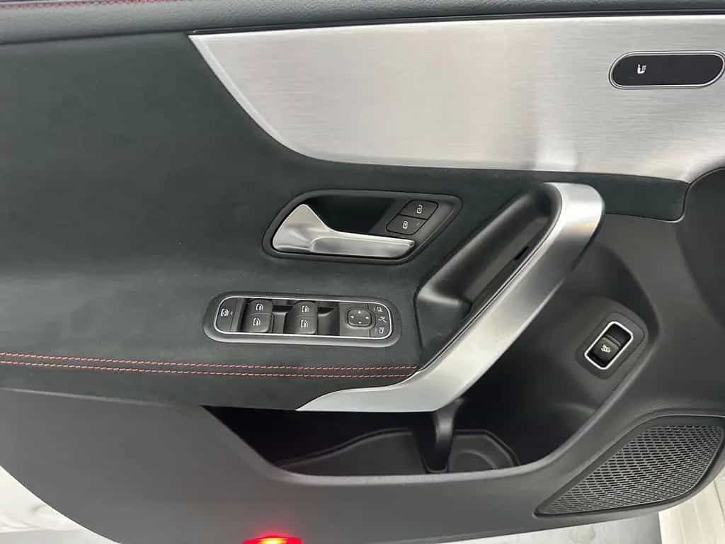 Mercedes-Benz CLA 220 4Matic 11/2020-photo-14