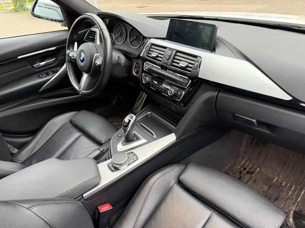 BMW 320 3 Touring 320 d xDrive M Sport Shadow *ATM* 03/2019-photo-10