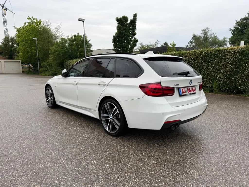 BMW 320 3 Touring 320 d xDrive M Sport Shadow *ATM* 03/2019-photo-2