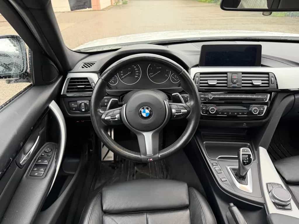 BMW 320 3 Touring 320 d xDrive M Sport Shadow *ATM* 03/2019-photo-9