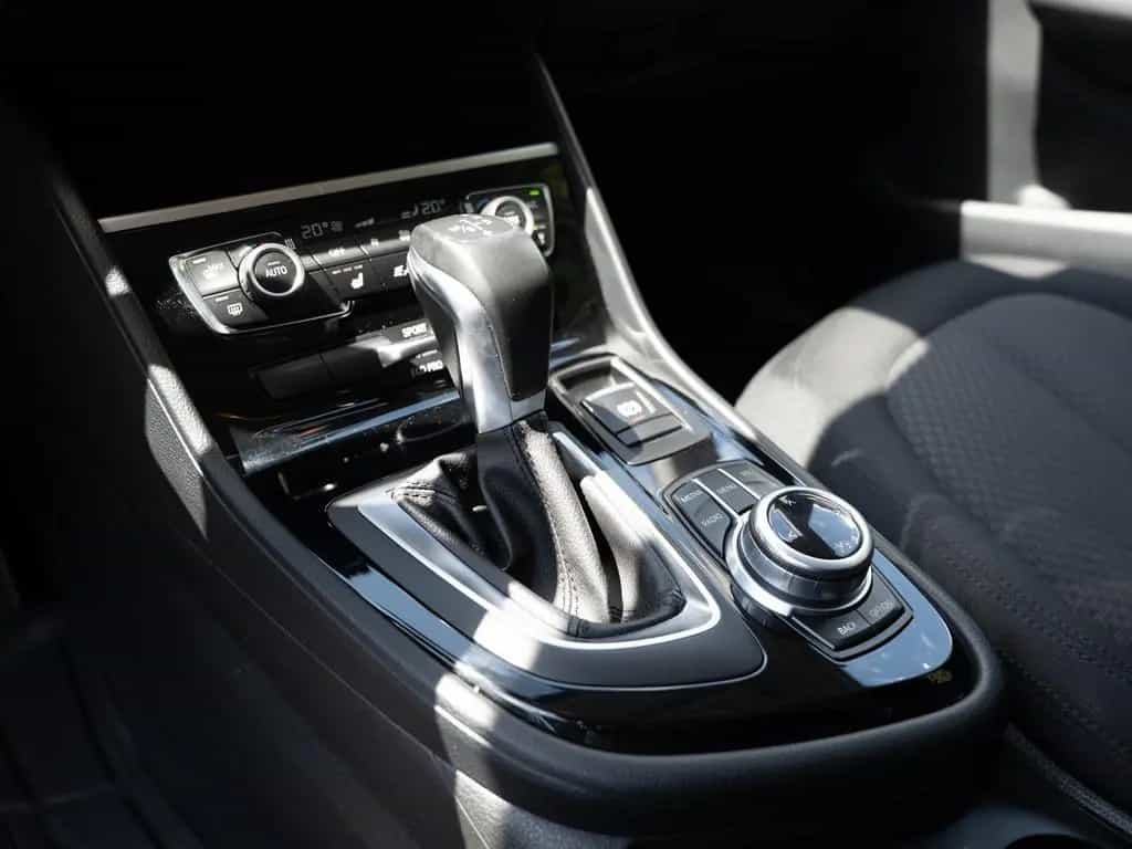 BMW 218 Active Tourer Advantage LED NAVI SHZ PDC 01/2017-photo-17