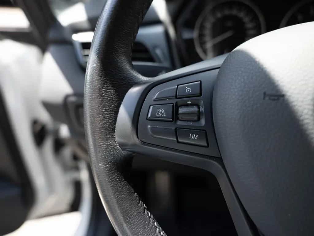 BMW 218 Active Tourer Advantage LED NAVI SHZ PDC 01/2017-photo-19