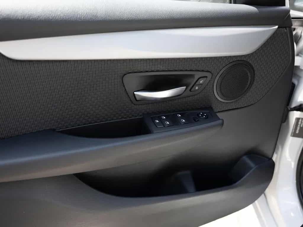 BMW 218 Active Tourer Advantage LED NAVI SHZ PDC 01/2017-photo-23