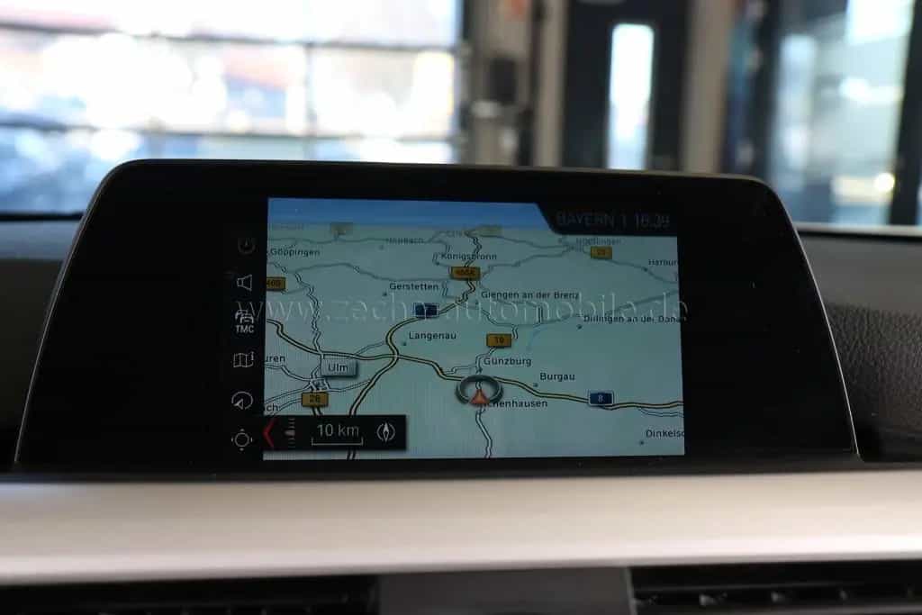 BMW 320 i xDr.Tour.AHK.RFK.Surr.View.LED.Navi. 11/2018-photo-9