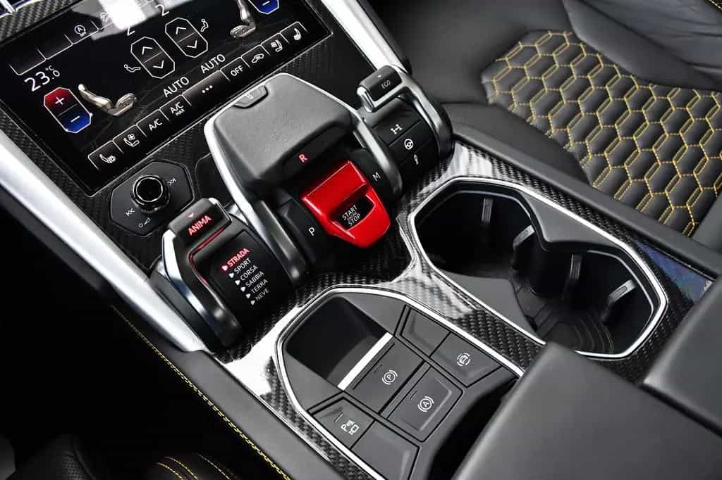 Lamborghini Urus 4.0 V8 Exclusive B&O Pano Night .Vision 01/2021-photo-28