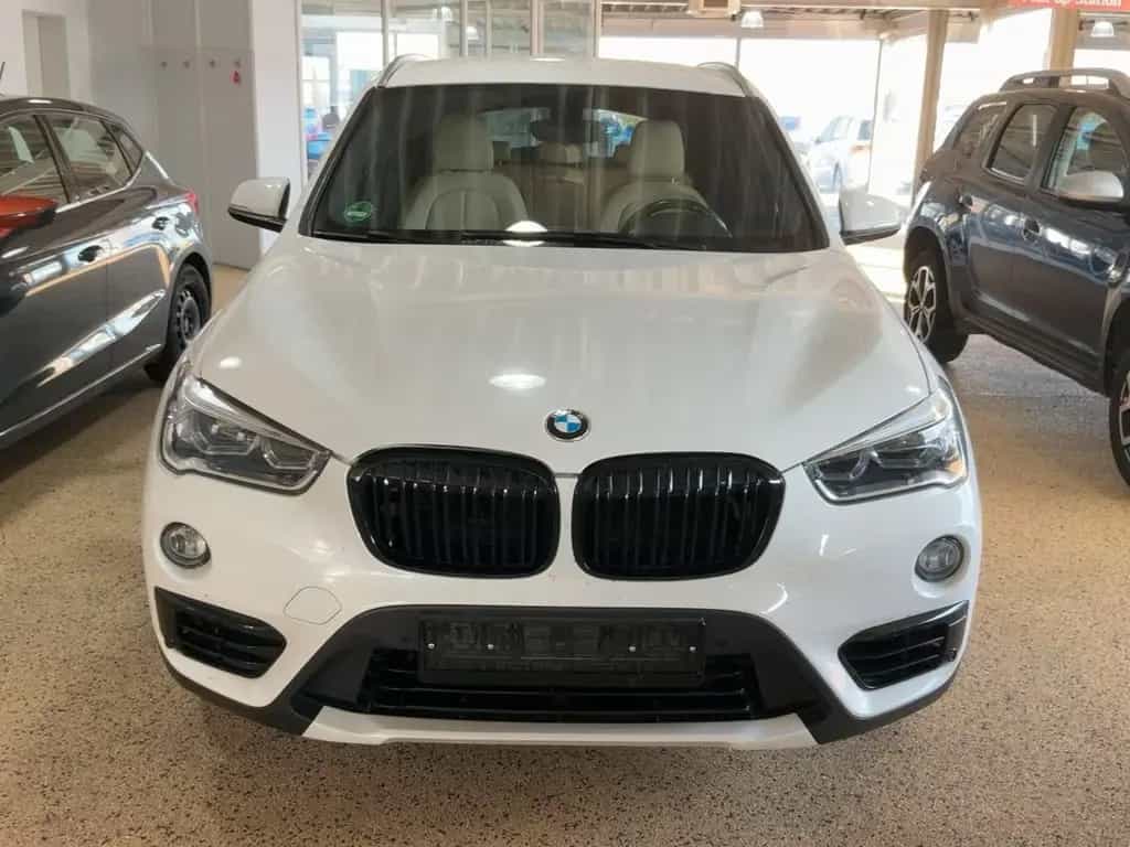 BMW X1 xDrive 25i X Line +LED+NAVI+PDC+AHK+KAMERA+ 01/2017-photo-0