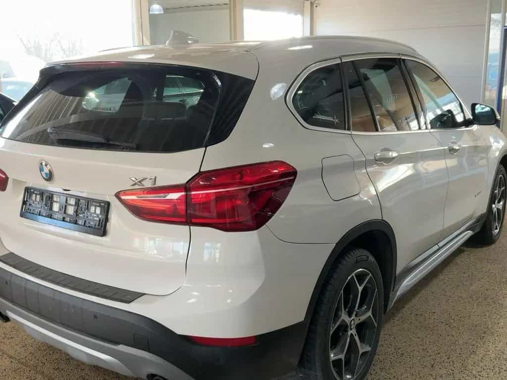 BMW X1 xDrive 25i X Line +LED+NAVI+PDC+AHK+KAMERA+ 01/2017-photo-4