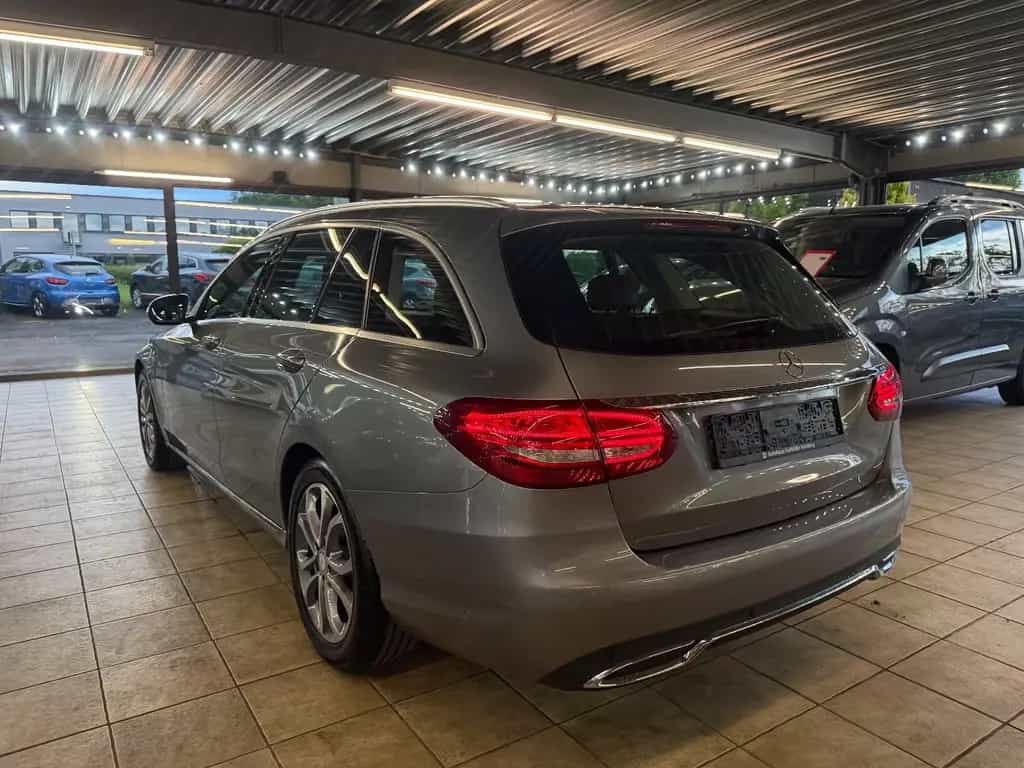 Mercedes-Benz C 180 Avantgarde*Led*Carplay*Ahk* 01/2015-photo-5