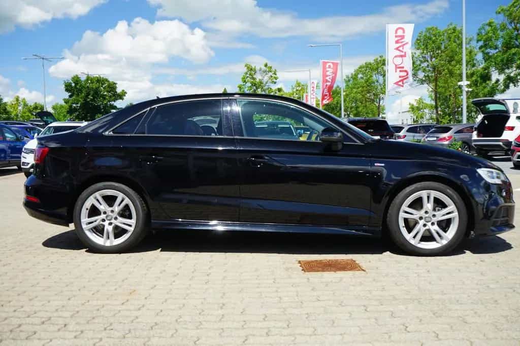 Audi A3 40 2.0 TFSI quattro sport LED Navi ACC PDC 04/2020-photo-4